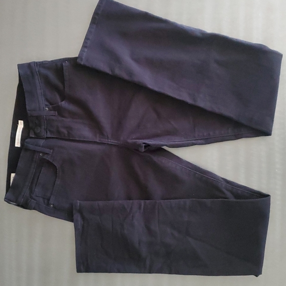Levi's Denim - Levi's Premium Denim 724 Black High Rise Straight Leg Jeans sz 27